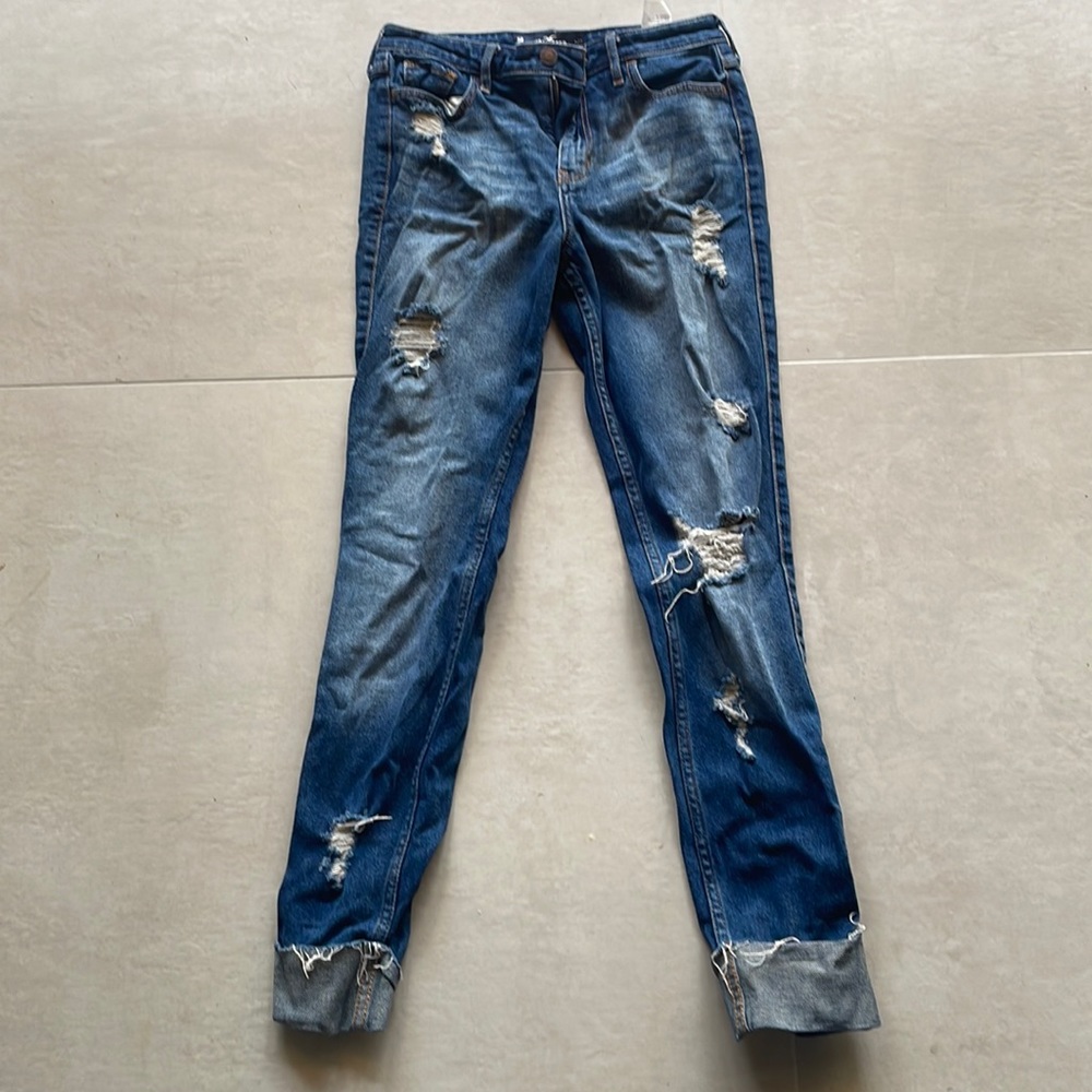 Women’s junior jeans, Hollister, size 5R, 27 x 30